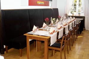 thumbnail: Restaurant
