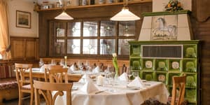 thumbnail: Restaurant