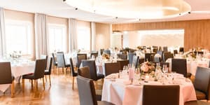 thumbnail: Banquet hall