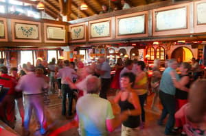 thumbnail: Bar (on property)