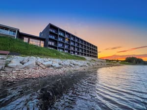 thumbnail: Exterior