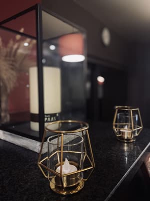 thumbnail: Reception