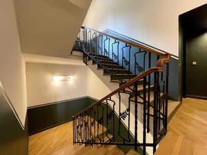 thumbnail: Handrails in stairways