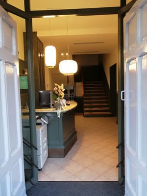 thumbnail: Reception