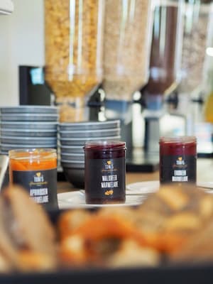 thumbnail: Breakfast buffet