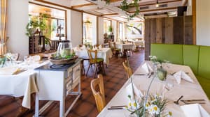 thumbnail: Restaurant