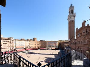 thumbnail: Balcony view