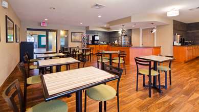 Dining,Dining Area,Restaurant,On-Site