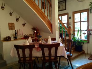 thumbnail: Breakfast area
