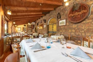 thumbnail: Restaurant