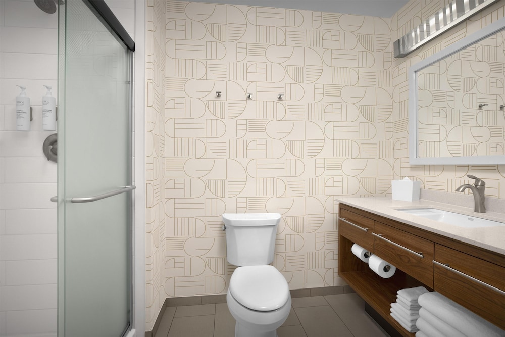Bathroom shower
