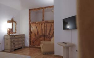 thumbnail: Living area