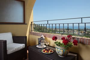 thumbnail: Terrace/patio
