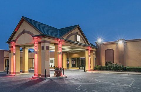 Exterior_Twilgiht
