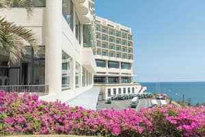 thumbnail: Exterior