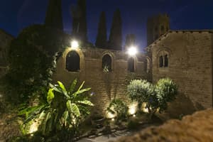 thumbnail: Front of property - evening/night