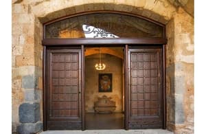 thumbnail: Property entrance