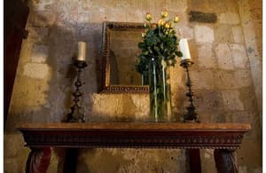 thumbnail: Interior detail