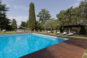 thumbnail: Outdoor pool