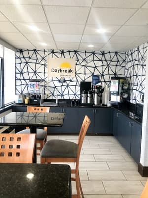 thumbnail: Breakfast area