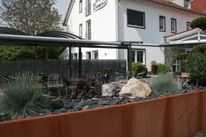 thumbnail: Exterior