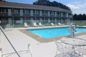 thumbnail: Pool