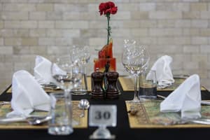 thumbnail: Restaurant