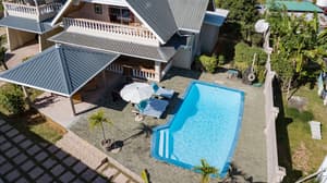 thumbnail: Front of property