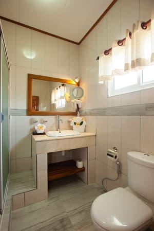 thumbnail: Bathroom