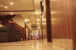 thumbnail: Courtyard