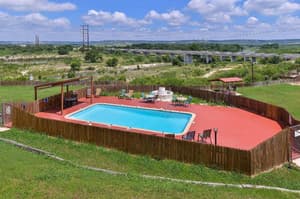 thumbnail: Pool