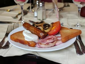 thumbnail: Dining