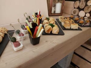 thumbnail: Restaurant