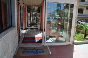 thumbnail: Property entrance