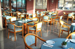 thumbnail: Restaurant