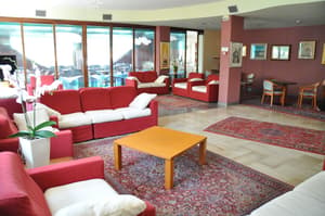 thumbnail: Lobby sitting area