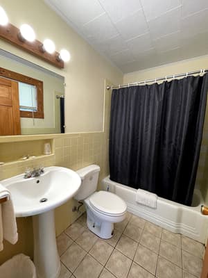 thumbnail: Bathroom