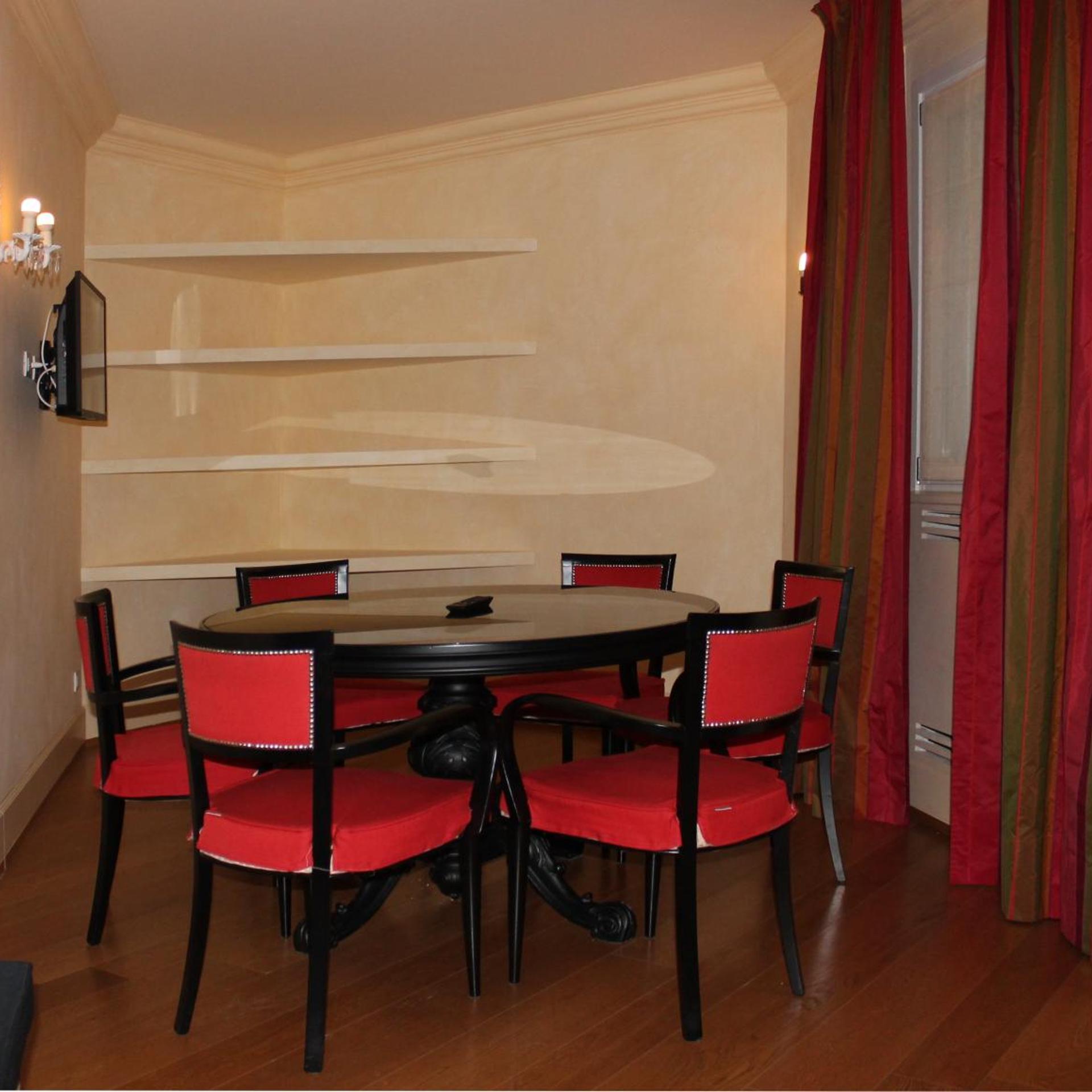 Restaurant-cafeteria