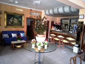 thumbnail: Restaurant