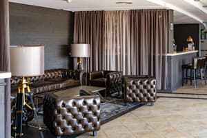 thumbnail: Lounge