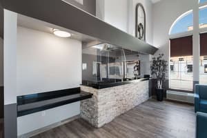 thumbnail: Lobby