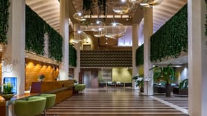thumbnail: Business center