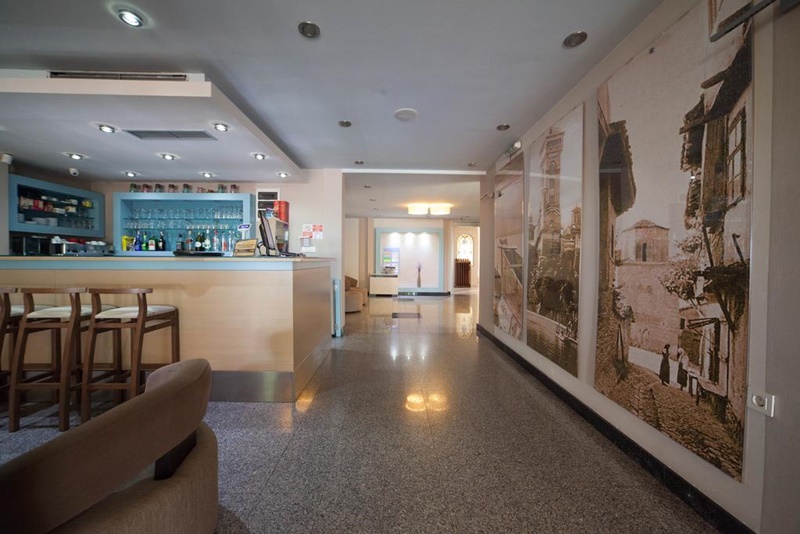 Restaurant-cafeteria