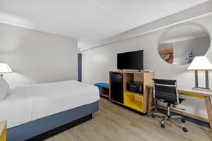 thumbnail: Room