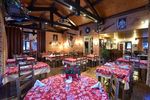 thumbnail: Restaurant