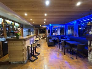 thumbnail: Interior entrance
