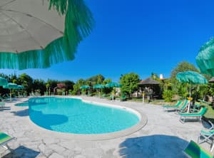 thumbnail: Outdoor pool