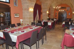thumbnail: Restaurant