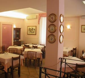 thumbnail: Restaurant