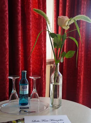 thumbnail: In-room dining